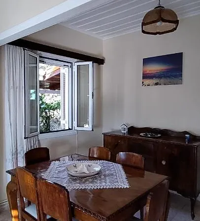 Golden Sunset Tatil Evi